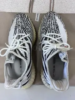 セール中！adidas YEEZY BOOST 350 V2 ゼブラ