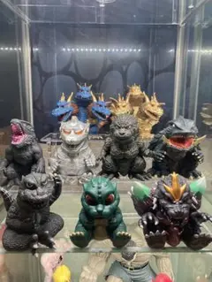 プライズフィギュア　鎮座獣　まとめ売り 東宝怪獣シリーズ 鎮座獣 スペースゴジラ｜プライズフィギュア情報