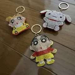 クレヨンしんちゃん　ひまわり　シロ　ラインストーンキーホルダー3個セット