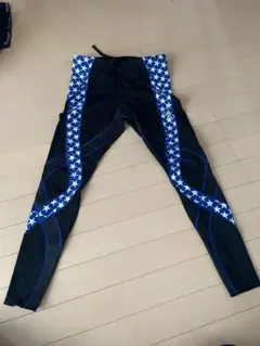 CW-X フィットネス用タイツ 星柄 黒と青