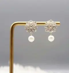 Item thumbnail for item 4ad935a3-d39f-476c-9fe6-5a86df12f2a2