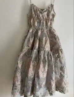 poppy Pink gold jacquard cami dress - メルカリ