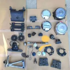 ゼファーパーツセット Amazon | ゼファーΧ 外装 セット 黒赤/タンク サイドカバー テール