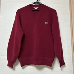 vネックセーター