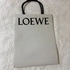 2025年最新】LOEWE ショップ袋・ショッパーの人気アイテム - メルカリ