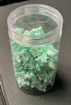 Gateron Jade Pro 76個 容器付き