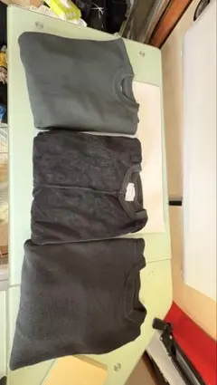 UNITED TOKYO STUDIOUSグレー クルーネックニットセットのサムネイル