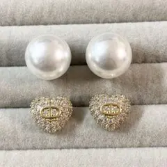 1126 ピアス　ロゴピアス　パール　CD ハート