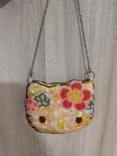 Sanrio ハローキティ ビーズ刺繍 チェーンポーチ | Mercari
