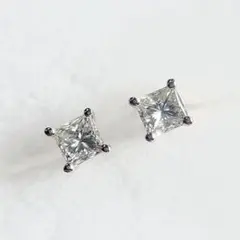 SINME シンメ ダイヤモンド スクエア ピアス（片耳） - メルカリ