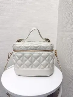 RANDA キルティング2WAYバニティバッグ ホワイト