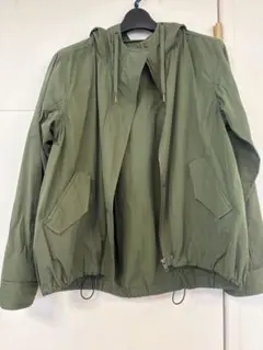 オリーブグリーン フード付きジャケット