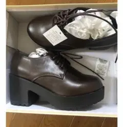 チャンキーヒールのサムネイル