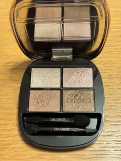 DECORTÉ スキンシャドウデザインアイパレット 03