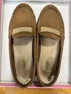 UGG ブラウン