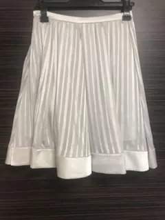 新品未使用❣️EPOCAシルク100%スカートのサムネイル