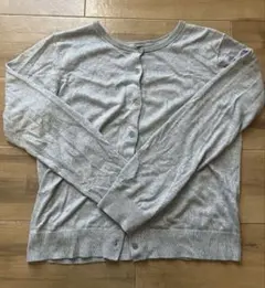 グレー 長袖 カーディガン ボタン付ユニクロ　uvカット　Mサイズ　クルーネック