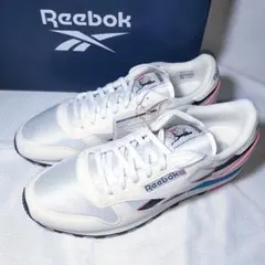 新品 スニーカー 28.5㎝ リーボック クラシックレザー ランニングシューズ