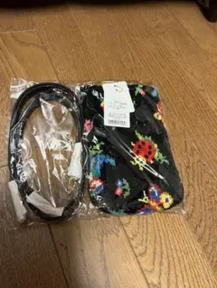 FEILER ハイジ黒スマホポーチ ケーブル付き