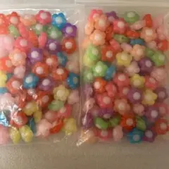 週末価格　カラフルお花ビーズ　80個×2