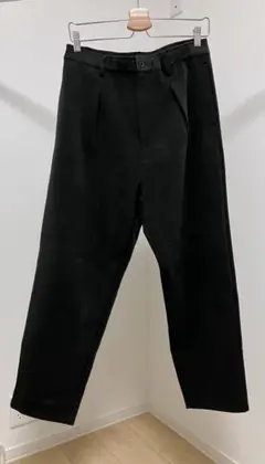 ニコアンド　テーパードパンツ