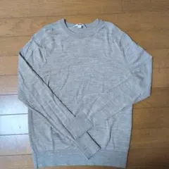 UNIQLO グレー 長袖ニット Sサイズ