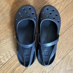 美品　crocs シャイナ　ブラック レディース キッズ　W6のサムネイル