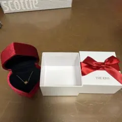 THE KISS ネックレス フラワーモチーフのサムネイル