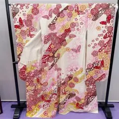 ＢＹ★3353★ 振袖 ホワイト系 絞り染め 金駒刺繍 襦袢付き 着物セットのサムネイル