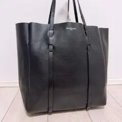 美品 A4】バレンシアガ エブリデイ トートバッグ レザー ネイビー 斜め