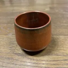 【生花・ミニ花瓶・花瓶・フラワーベース】赤黒グラデーション 陶器【剣山付き】