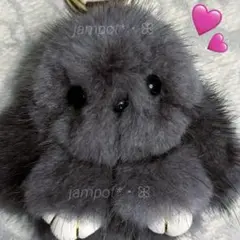 垂れ耳うさぎ型キーホルダー チャーム　　　　　　　　　　　　　　　ミンクファーG