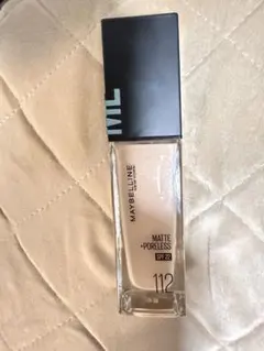 メイベリン　フィットミーリキッドファンデーション R 112