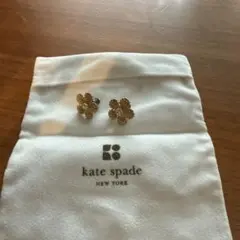 kate spade NEW YORK フラワー ピアスのサムネイル