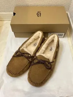 新品未使用 UGG ブラウン モカシン 23.0