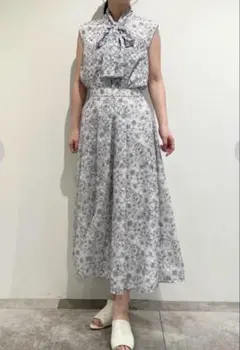 極美品✨グレースコンチネンタル　フラワーレイヤーワンピース　2025SS 極美品✨グレースコンチネンタル フラワーレイヤーワンピース 2025SS