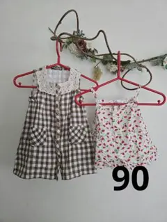 西松屋　チェック柄ワンピースとイチゴ柄キャミソールの２枚セット　90のサムネイル