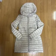 MONCLER フード付きダウンジャケット アイボリー