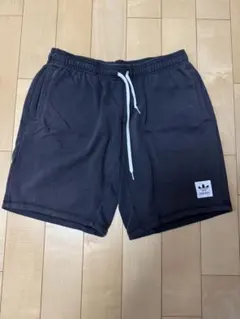 adidas 黒 ショートパンツ トレフォイルロゴ