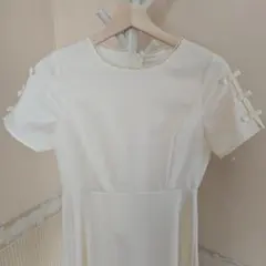 【未使用品】tocco closet アイボリー 半袖ワンピース