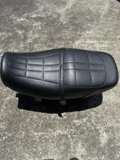 ゼファーχ 純正シートのサムネイル