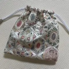 高級インド刺繍生地　巾着型ポーチS　ホワイト　シルクハンドメイドインド刺繍リボン