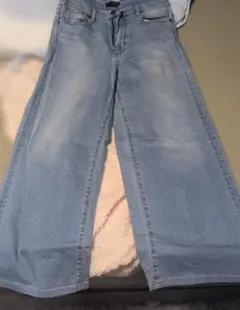 UNIQLO ストレートデニム 27