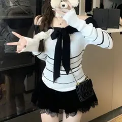 オフショルダー ストライプニットセーター