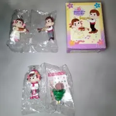 ペコちゃん ポコちゃん おんがく会 ペコちゃん クリスマス キーホルダーセットのサムネイル