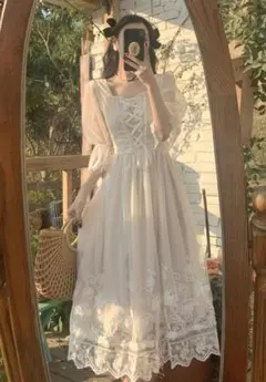 レースアップデザイン ワンピース クリーム色