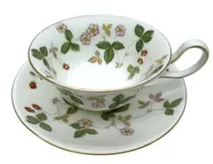 ★未使用品★WEDGWOOD ワイルドストロベリー ティーカップ＆ソーサー 1客