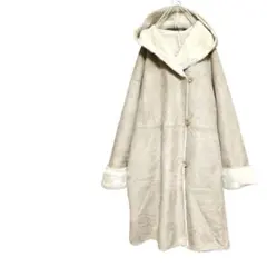 美品【ジーユー】ムートンタッチフーデッドコート フード付き ムートンコート M