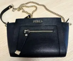 【美品】フルラ ショルダーバッグGINEVRA FURLA（フルラ） バッグ チェーンバッグ ミニショルダー GINEVRA Mini