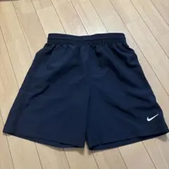 NIKE トレーニング用 ハーフパンツ Mサイズのサムネイル